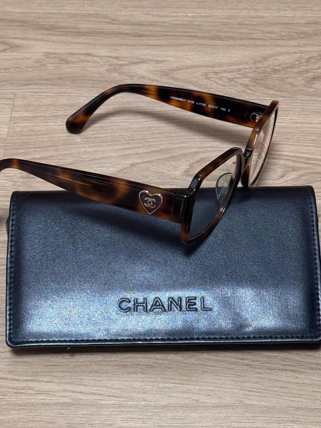 샤넬 하트 로고 안경 레오파드 52 상품이미지5