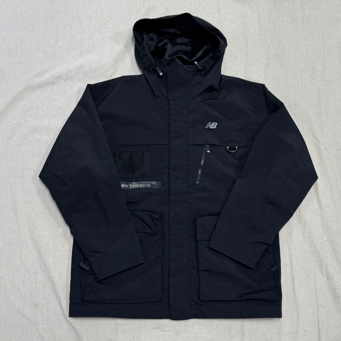 뉴발란스 대장급 에센셜 바람막이 105 상품이미지1