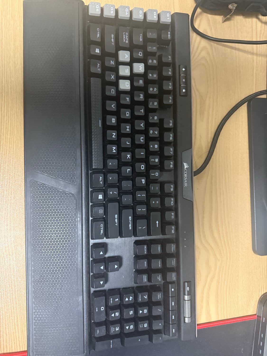 커셰어 K95 RGB Platinum 기계식 키보드(갈축) 상품이미지1