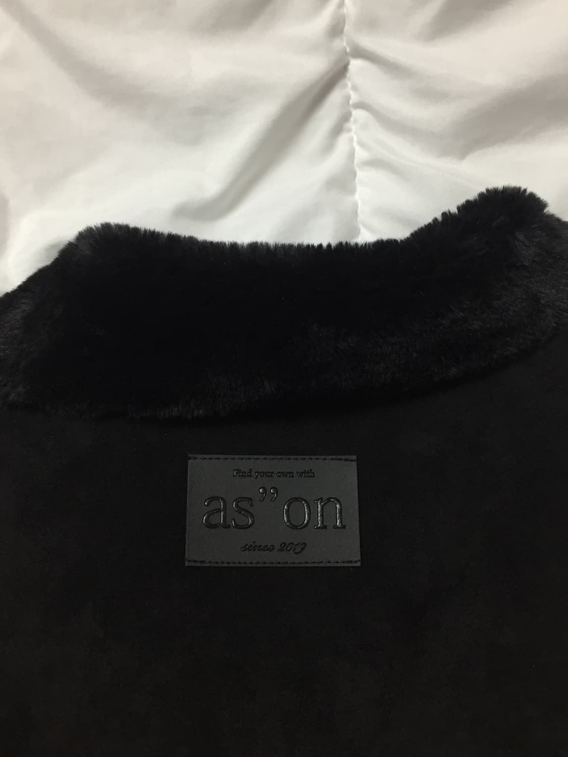 애즈온 CROPPED MUSTANG JAC KET 크롭 무스탕 자켓 상품이미지6