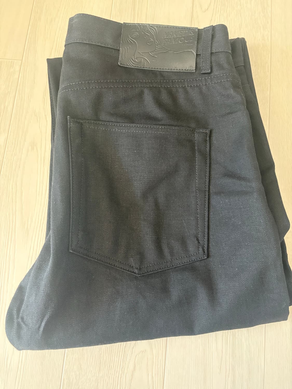 Naked&Famous 스트롱가이 솔리드 블랙 데님 팬츠 상품이미지1