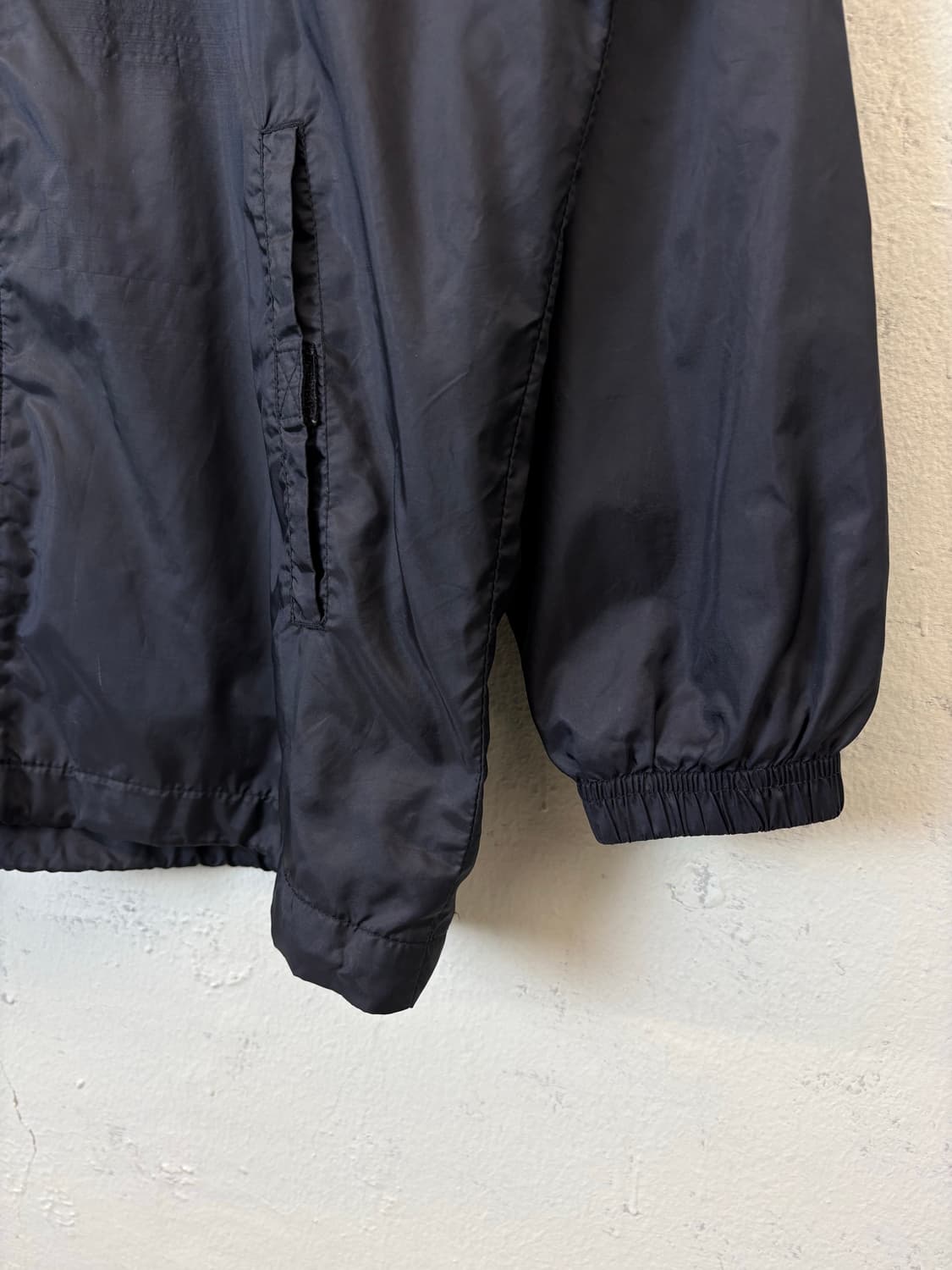 나이키 올드스쿨 스우시 바람막이 블랙 상품이미지3