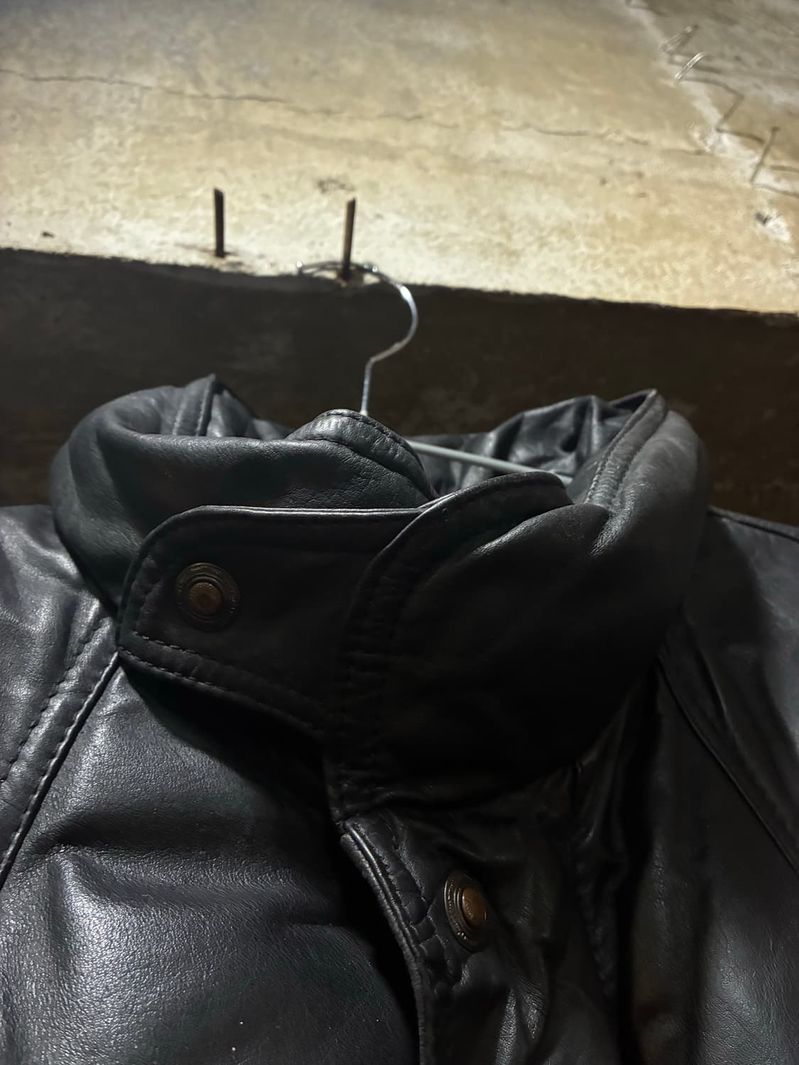 HOUSTON 휴스턴 카우 레더 플라잉 다운 자켓 상품이미지3