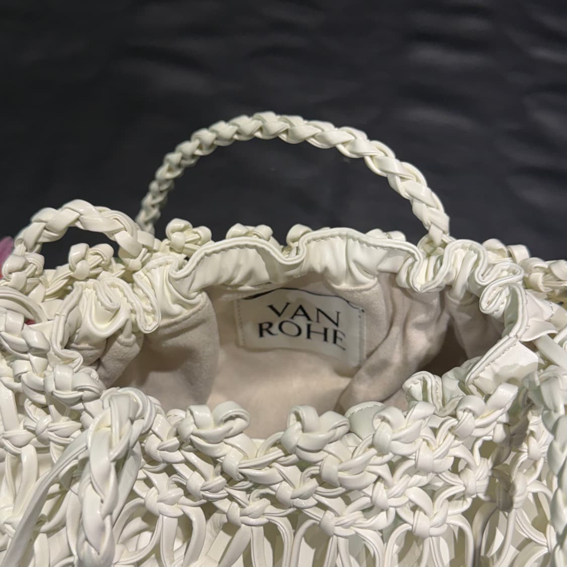 반로에 휴 숄더백 상품이미지4