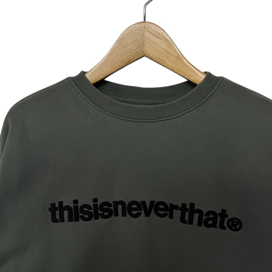 디스이즈네버댓 자수로고 맨투맨 상품이미지2