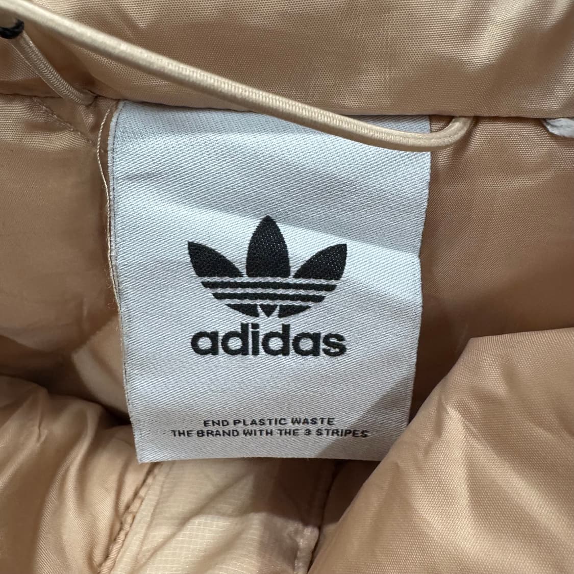 아디다스 퀼팅 다운 패딩 점퍼 트레포일 로고 포인트 브라운 상품이미지6