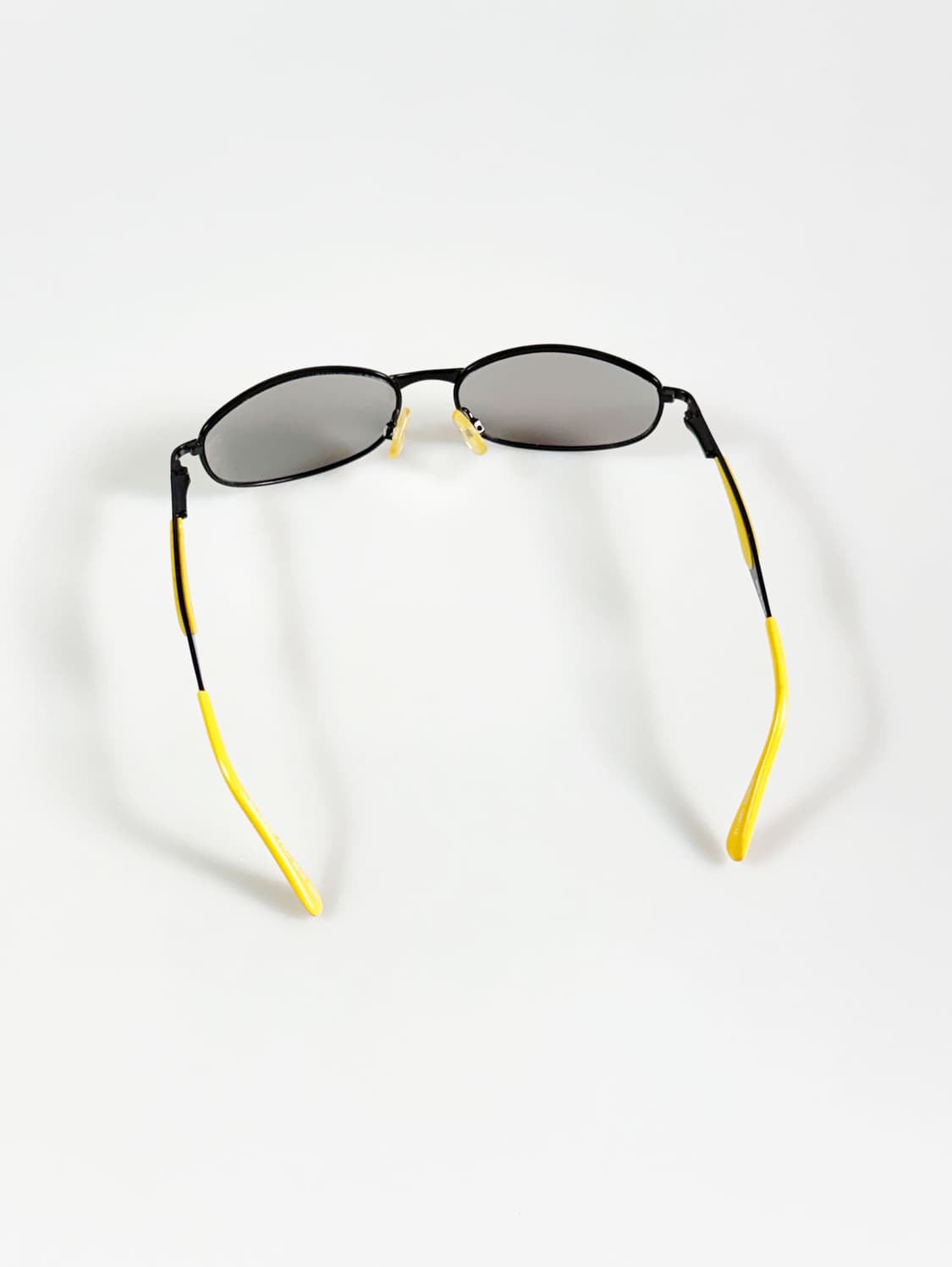 DOMON 블랙 슬림 오벌 메탈 프레임 빈티지 선글라스 상품이미지5