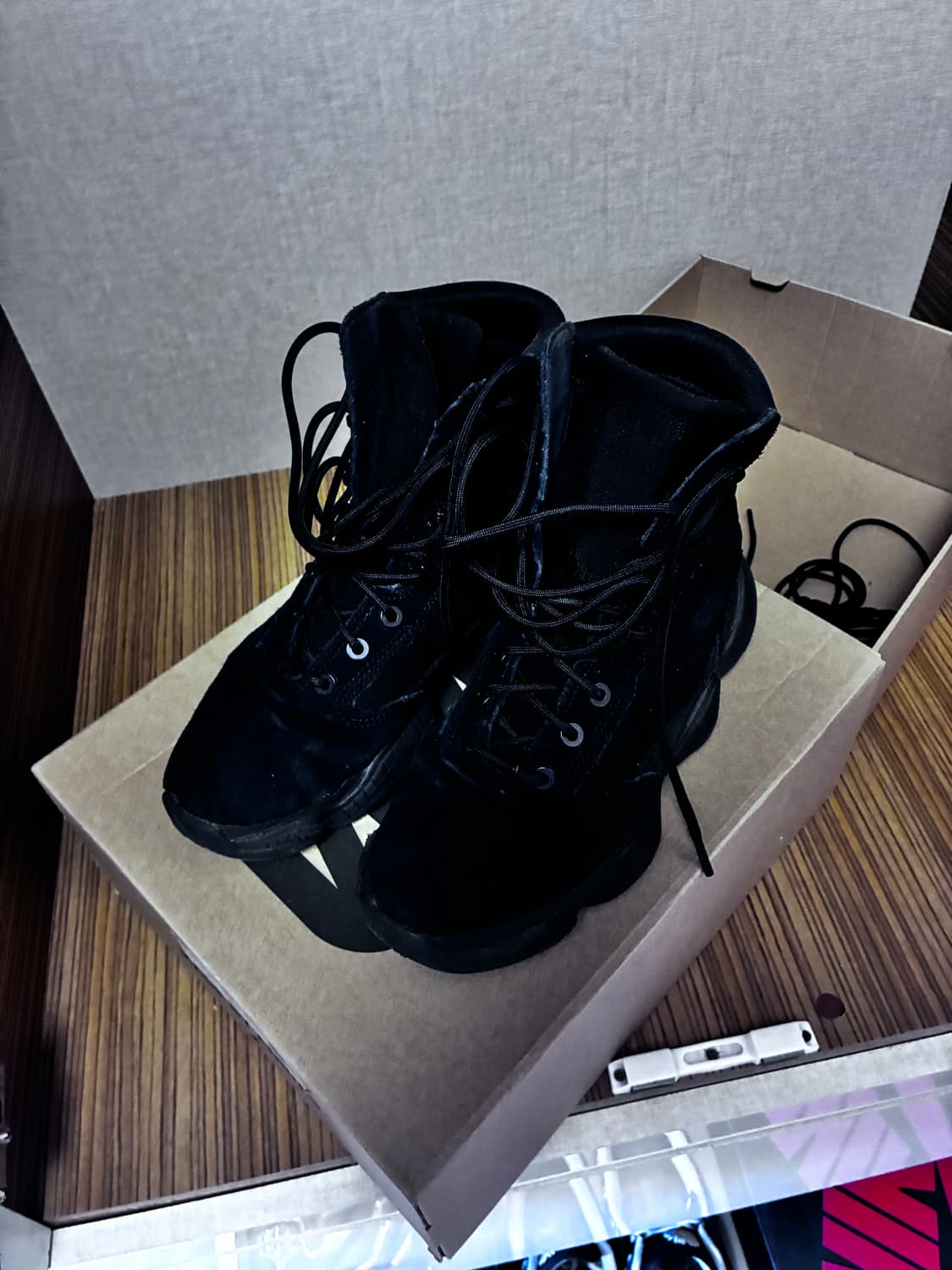 나이키 아디다스 헐값에 넘김  상품이미지5