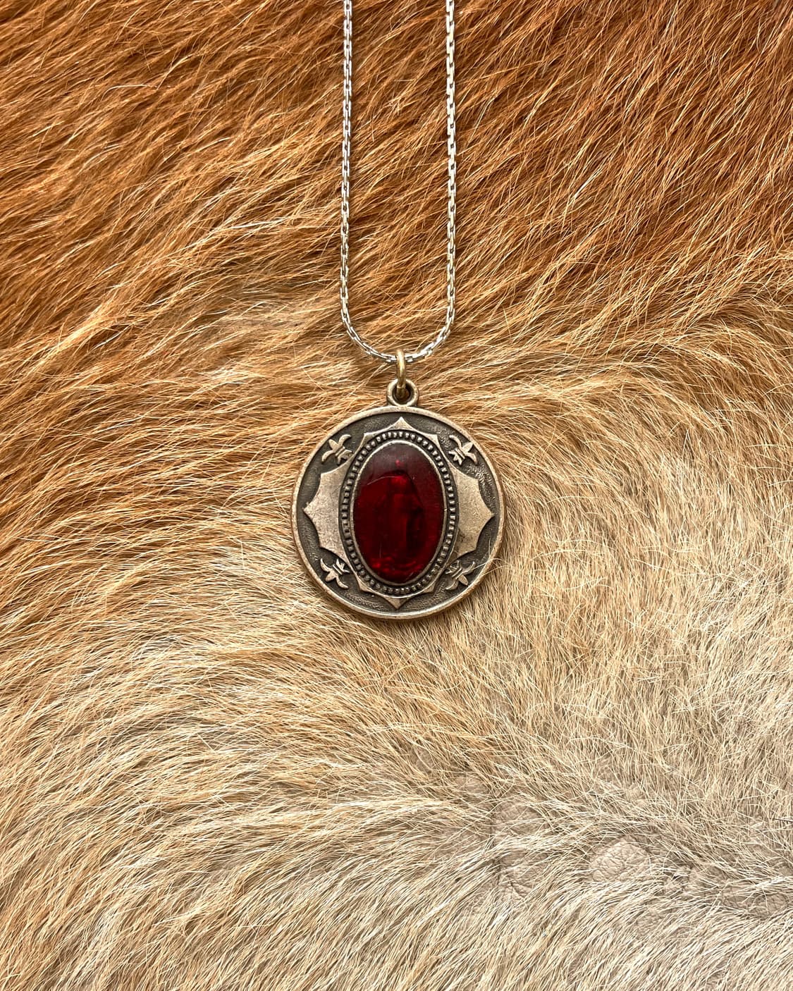 빈티지 마리아 목걸이 상품이미지1