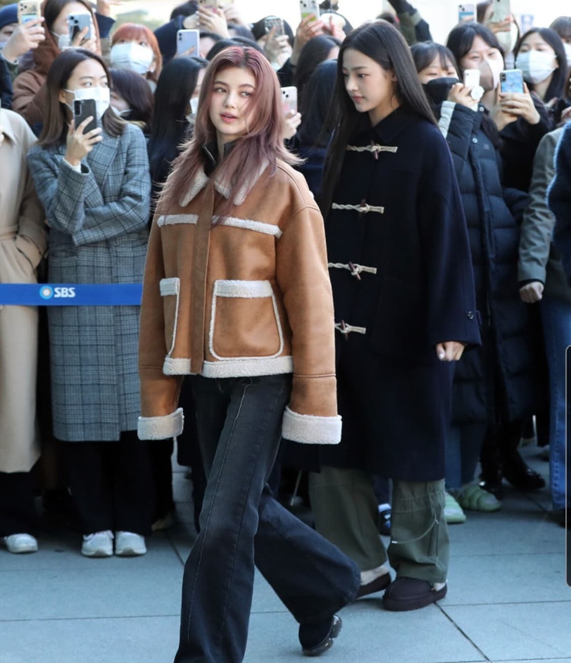 (단종 매물) 스튜디오톰보이 아웃투포켓 숏 무스탕 (F) 상품이미지8