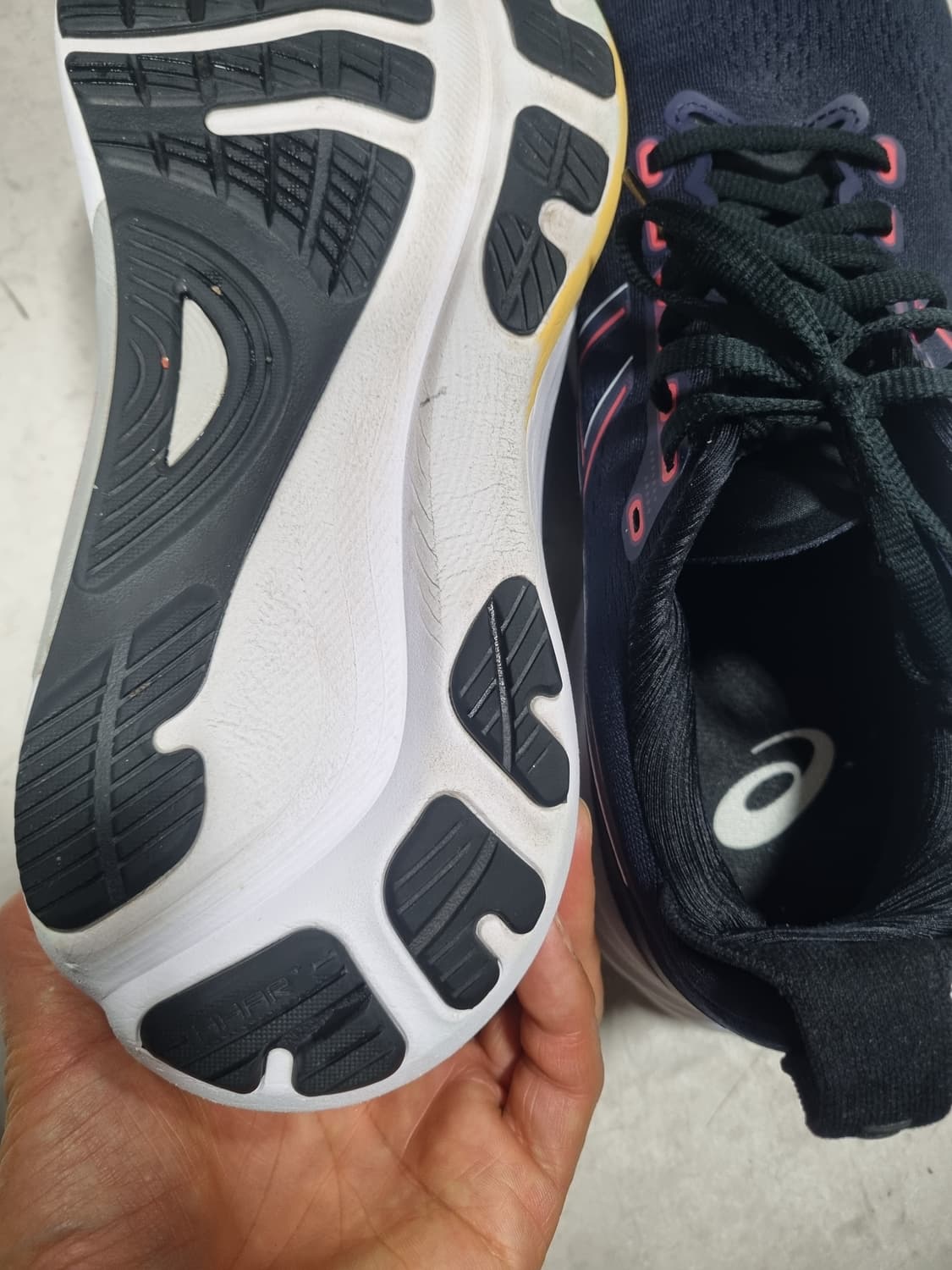 아식스 젤 카야노 32 러닝화  상품이미지4