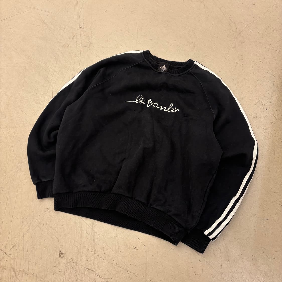 아디다스 adi dassler 맨투맨 상품이미지1