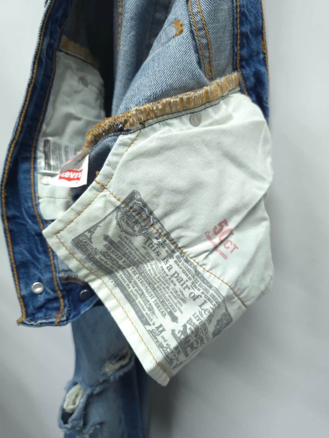 리바이스 여성 501 CT 빈티지 워싱 디스트로이드 데님 팬츠(28) 상품이미지10