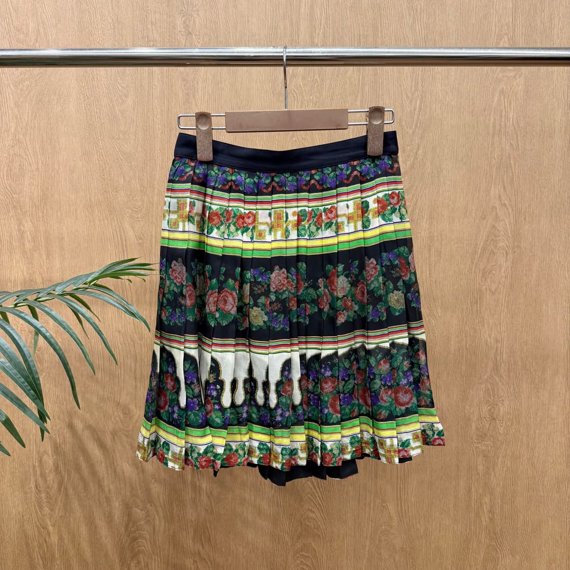 베르사체 쿠튀르 플리츠 미니 스커트 플로럴 바로크 믹스 패턴 상품이미지1