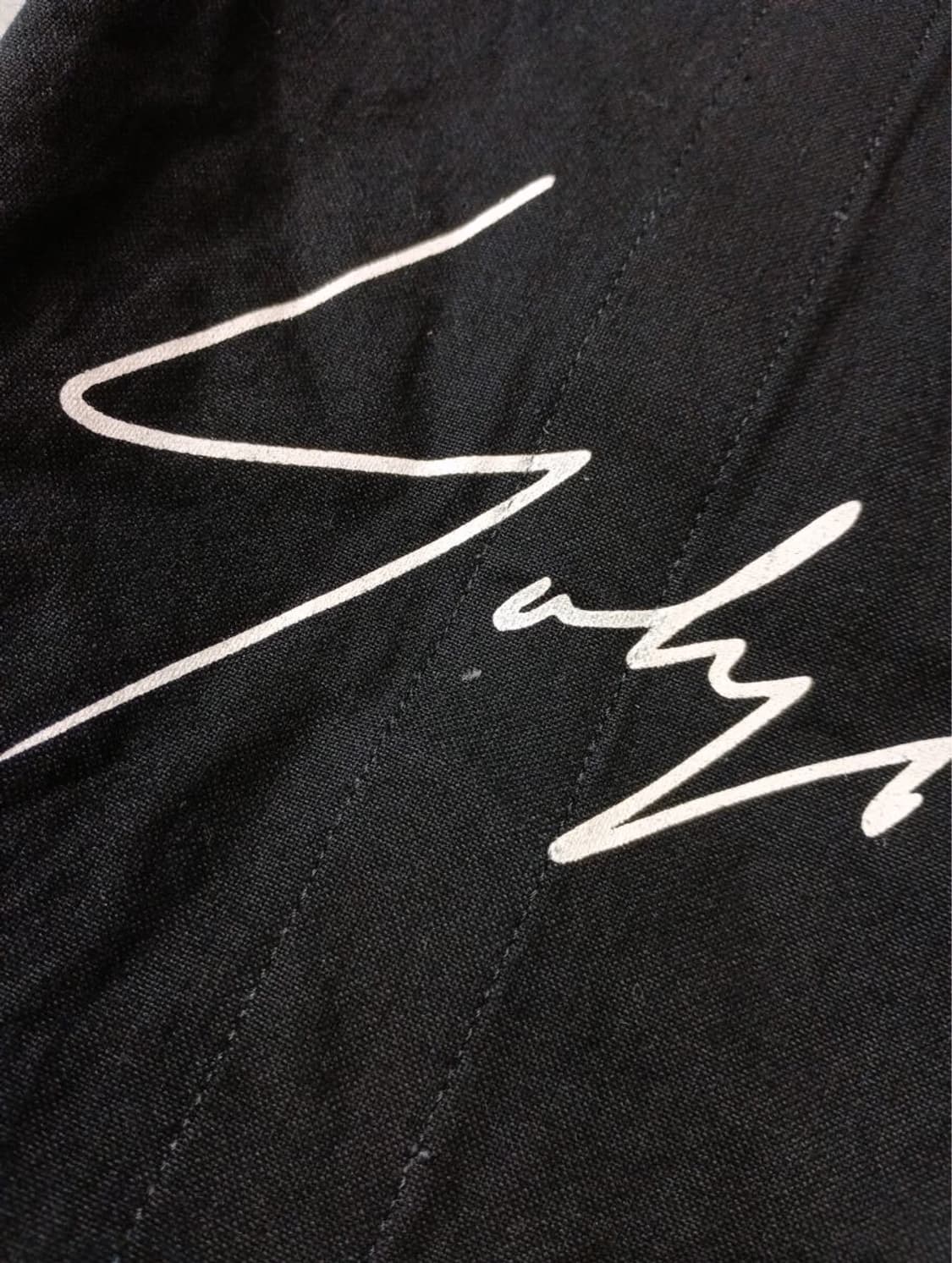 요지 야마모토 레터링 캔버스 토트백 블랙 상품이미지3