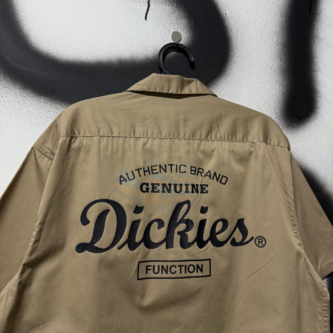 디키즈 빅 프린팅 원 포인트 워크 반팔 셔츠 상품이미지5