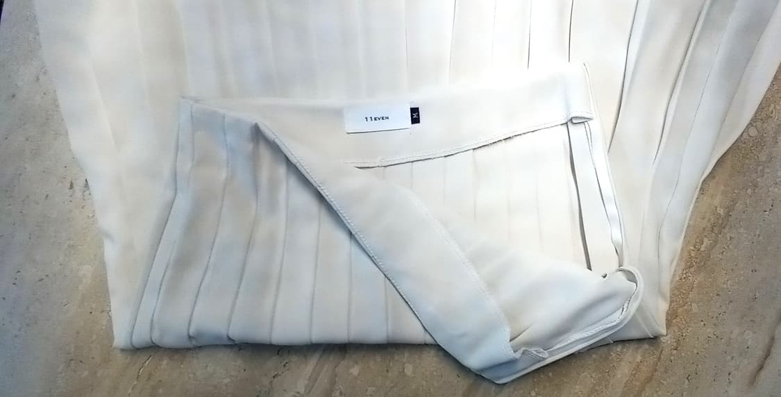 아이보리 핀턱 플리츠 미디 스커트 상품이미지6