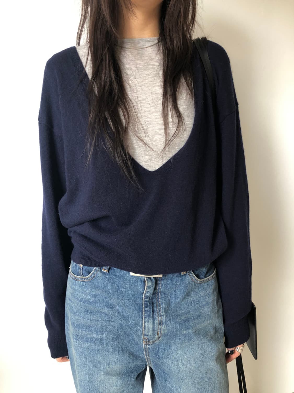 네이비 딥브이넥니트 새상품 상품이미지8