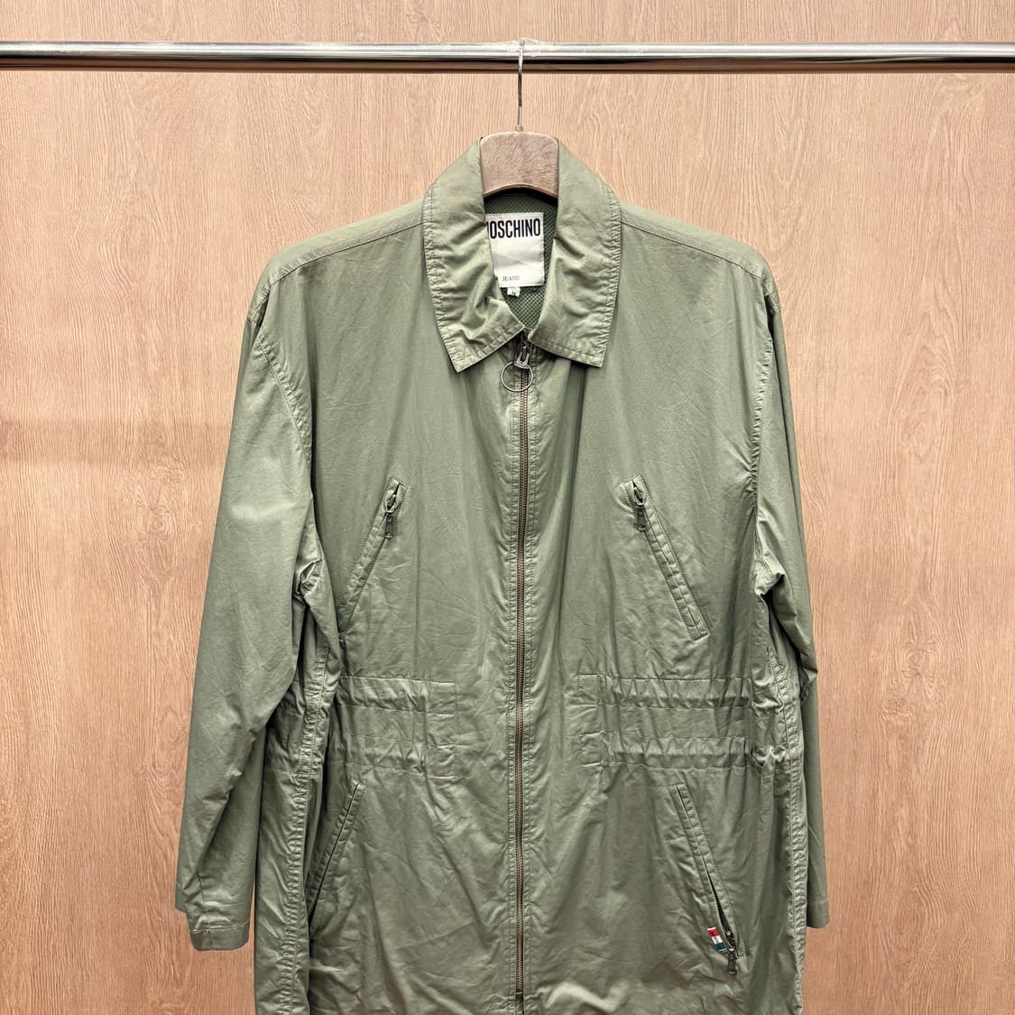 모스키노 진스 미디 집업 자켓 사이드 지퍼 포켓 안감 메쉬 디테일 카키 상품이미지4