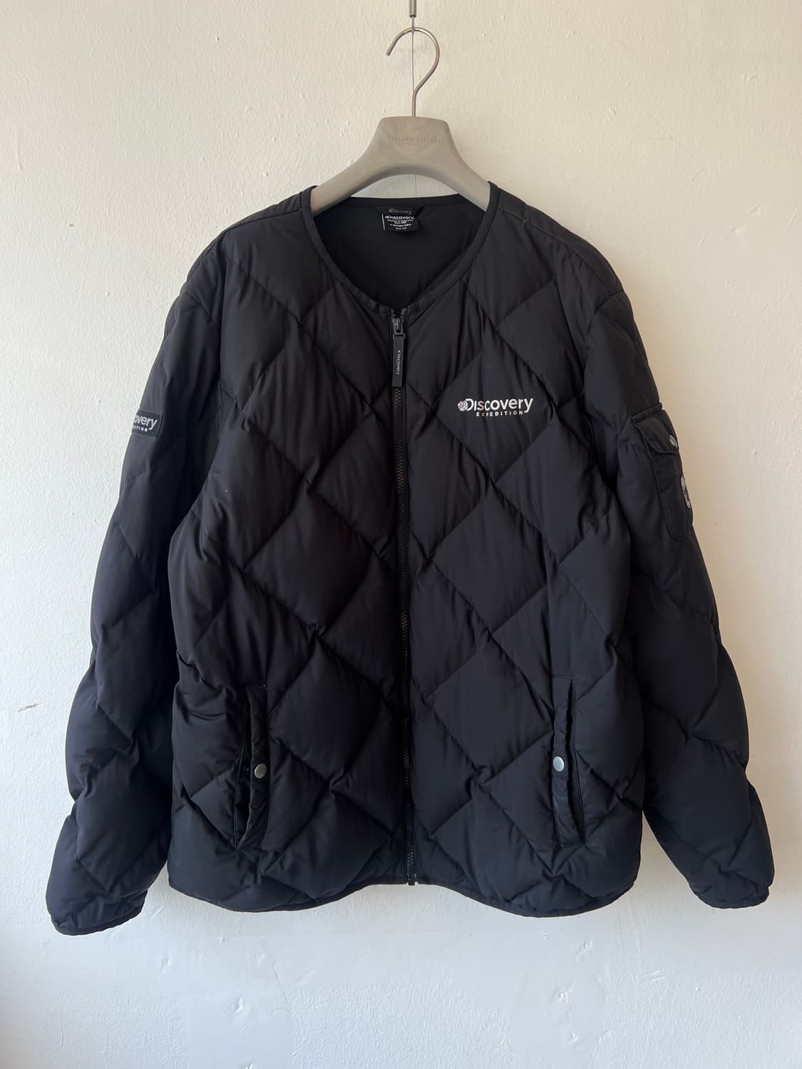 디스커버리 남성 블랙 구스다운패딩 간절기누빔점퍼 상품이미지2