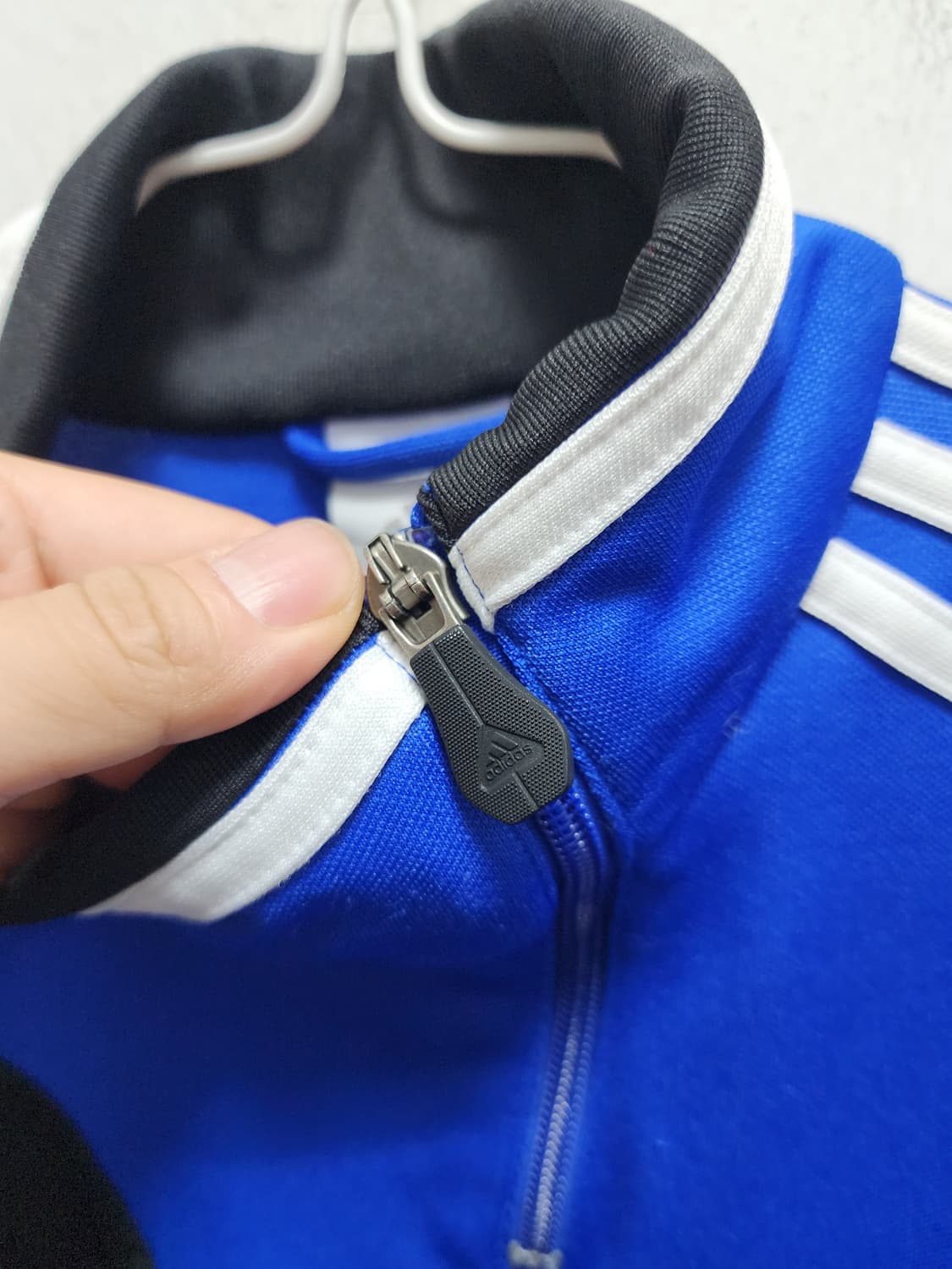 아디다스 파란색 삼선 하프집업 상품이미지3
