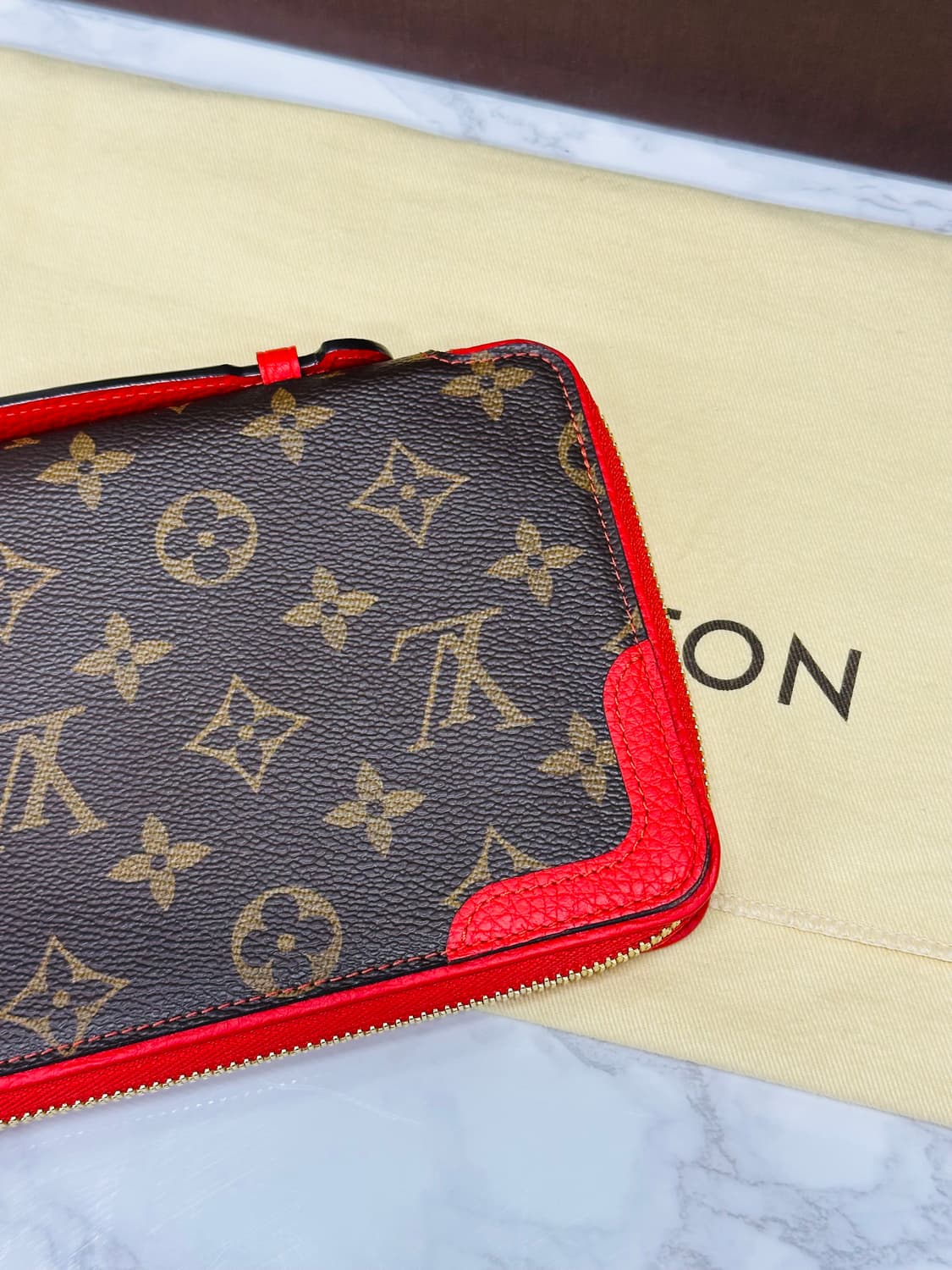 루이비통 레티로 모노그램 장지갑 상품이미지4