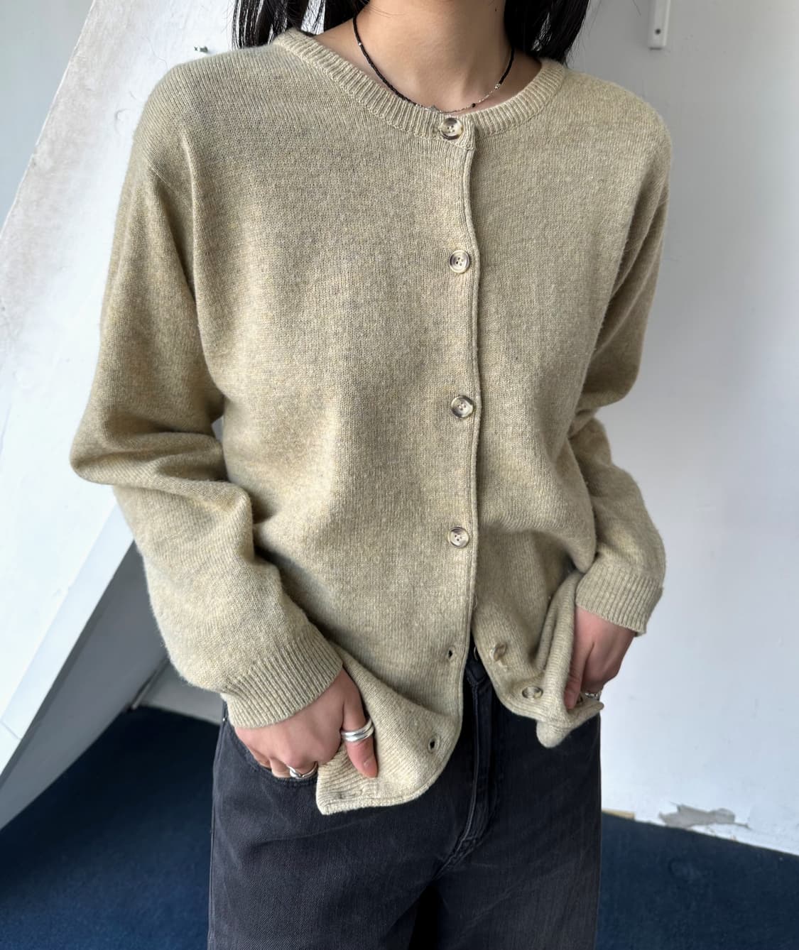 Wool crew neck knit cardigan 상품이미지2