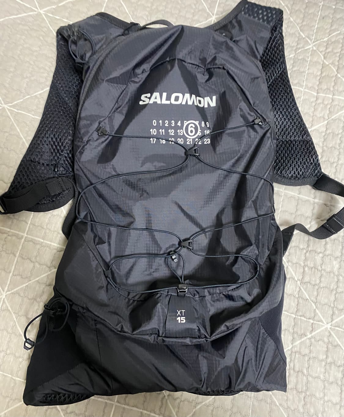 살로몬 마르지엘라 MM6 콜라보 XT-15 백팩 블랙 상품이미지1