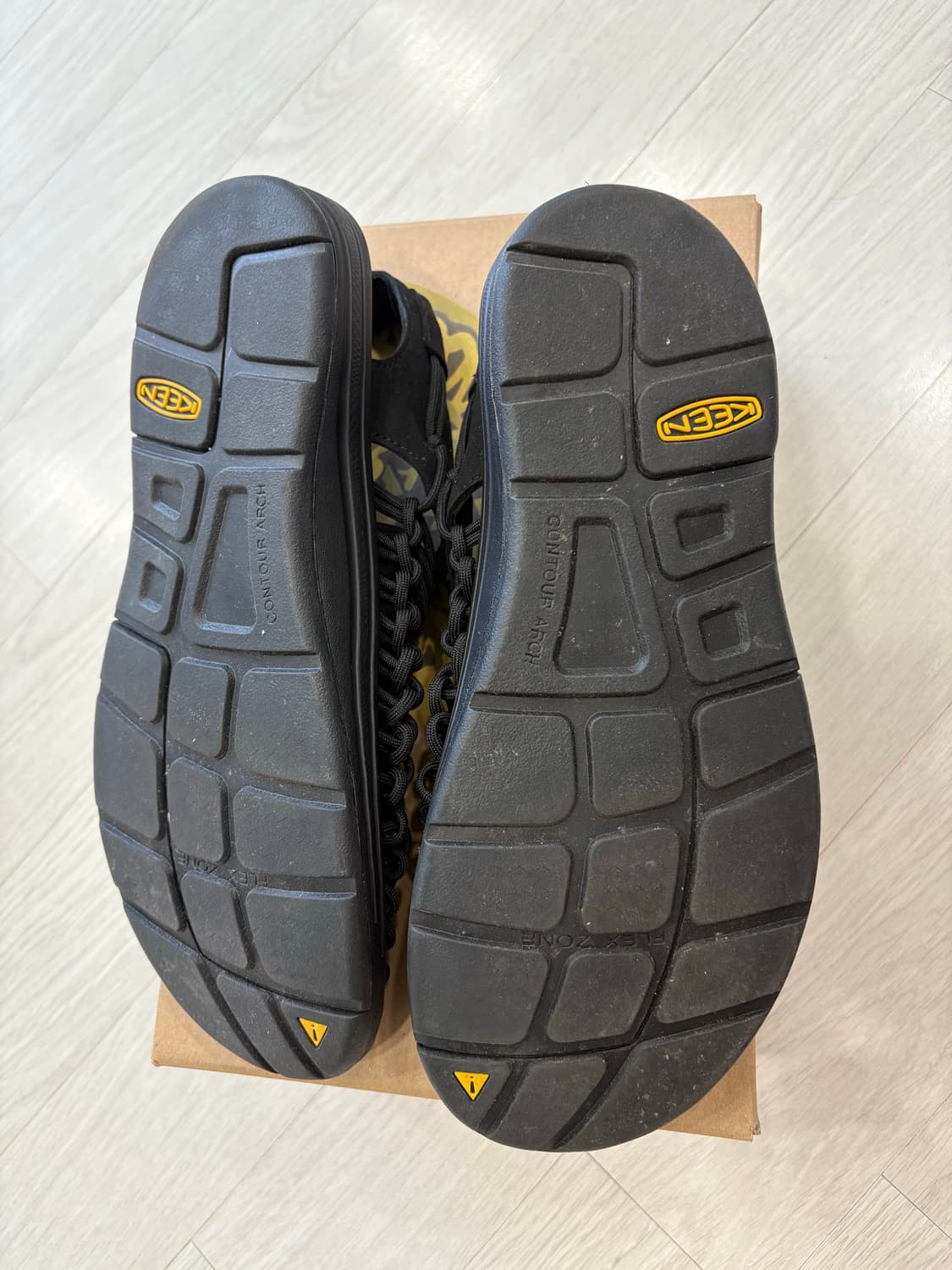 킨 유니크 샌들 275size 상품이미지4