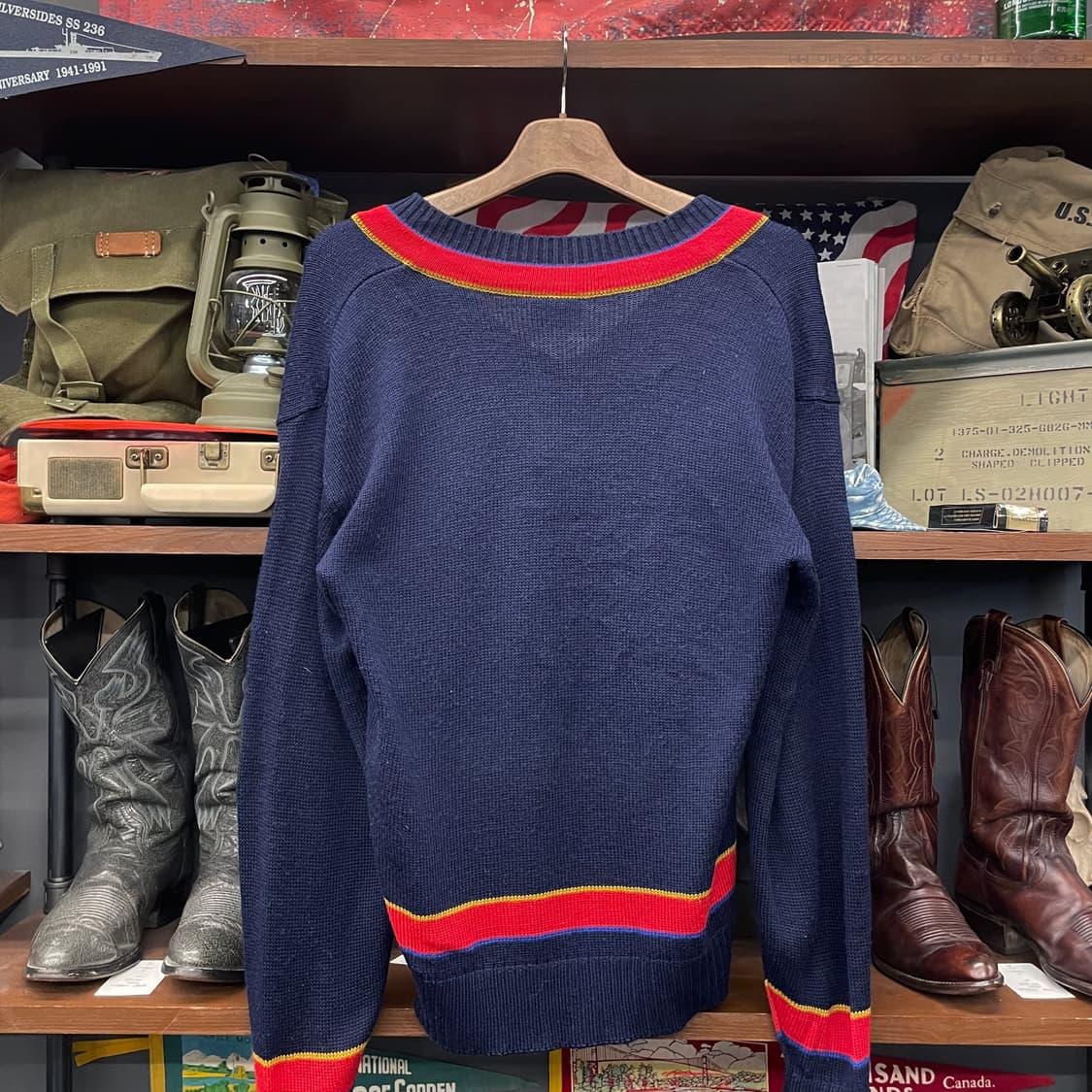 90s 리바이스 크리켓 패치 로고 프레피 브이넥 니트 스웨터 상품이미지2