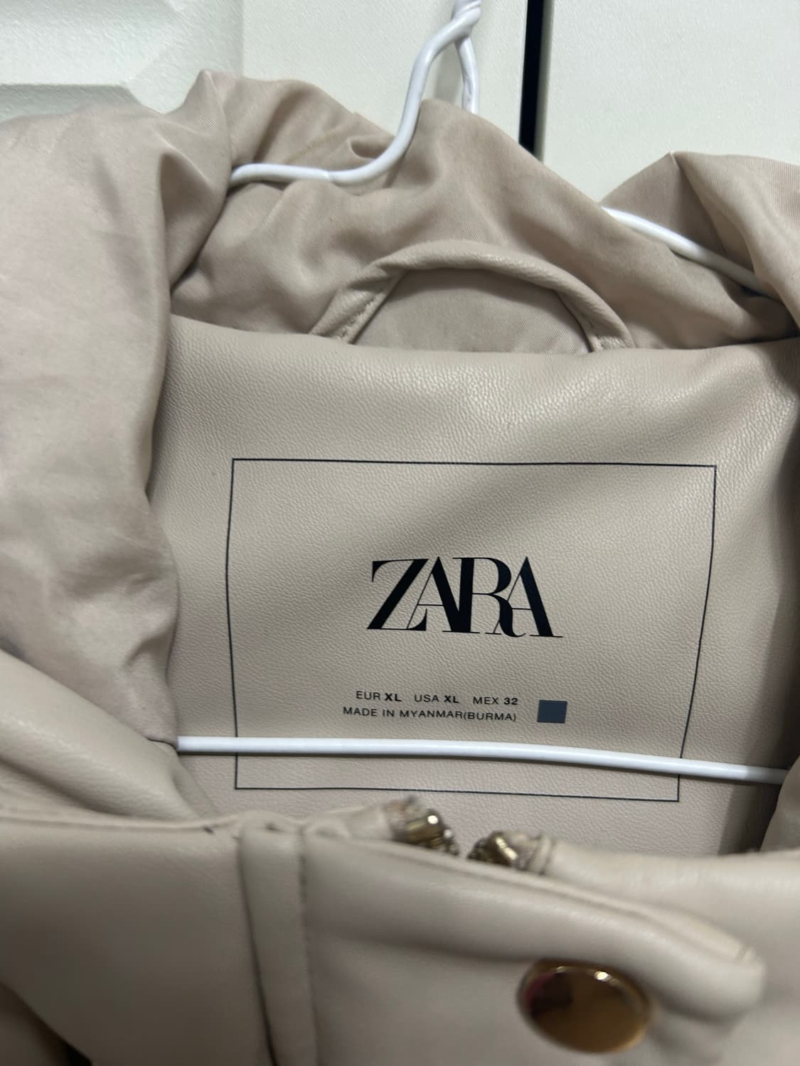 자라 ZARA 연베이지 후드 패딩 조끼 XL 큰 사이즈 상품이미지3