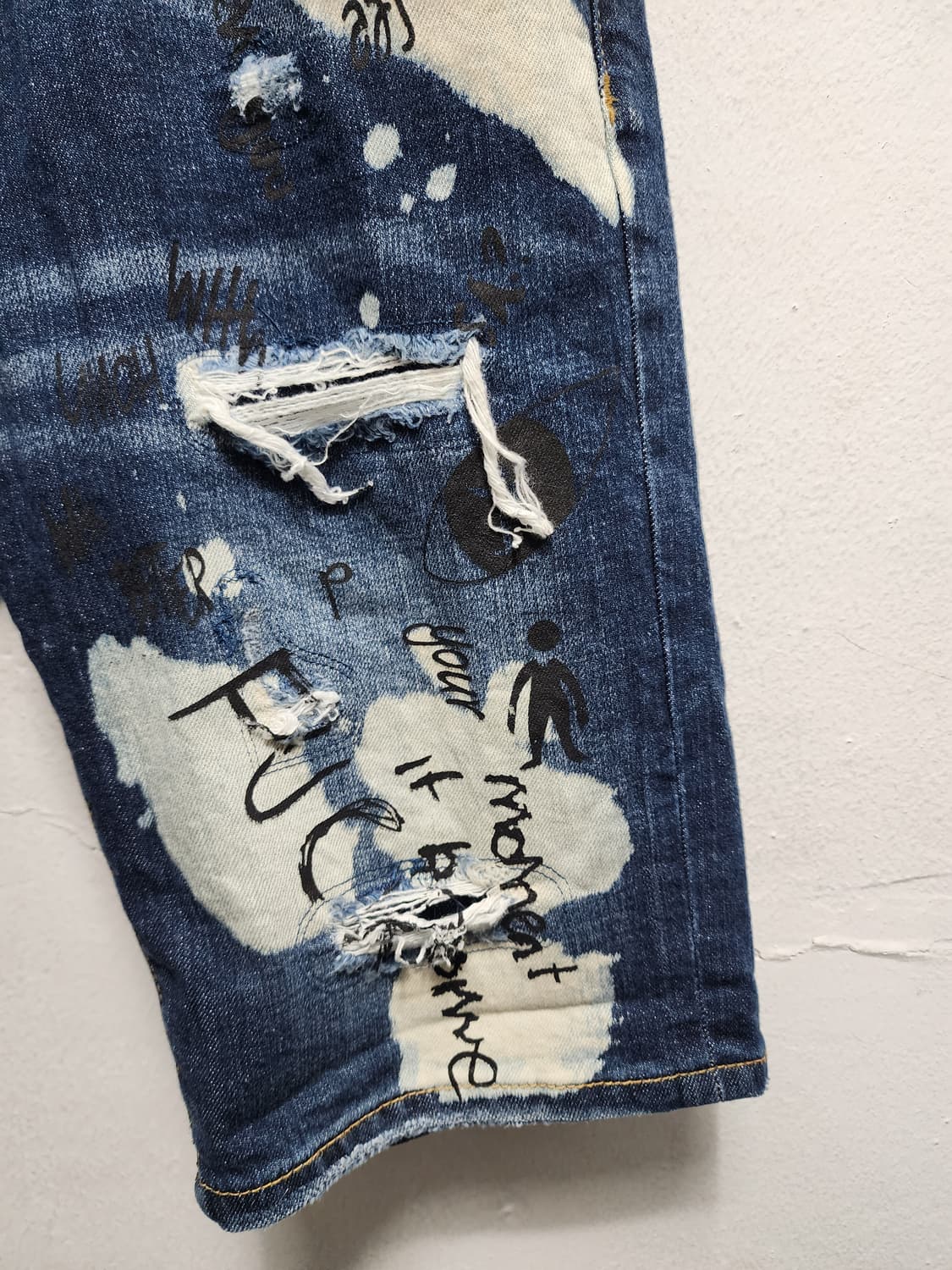 디스퀘어드2 그래피티 반바지 상품이미지4