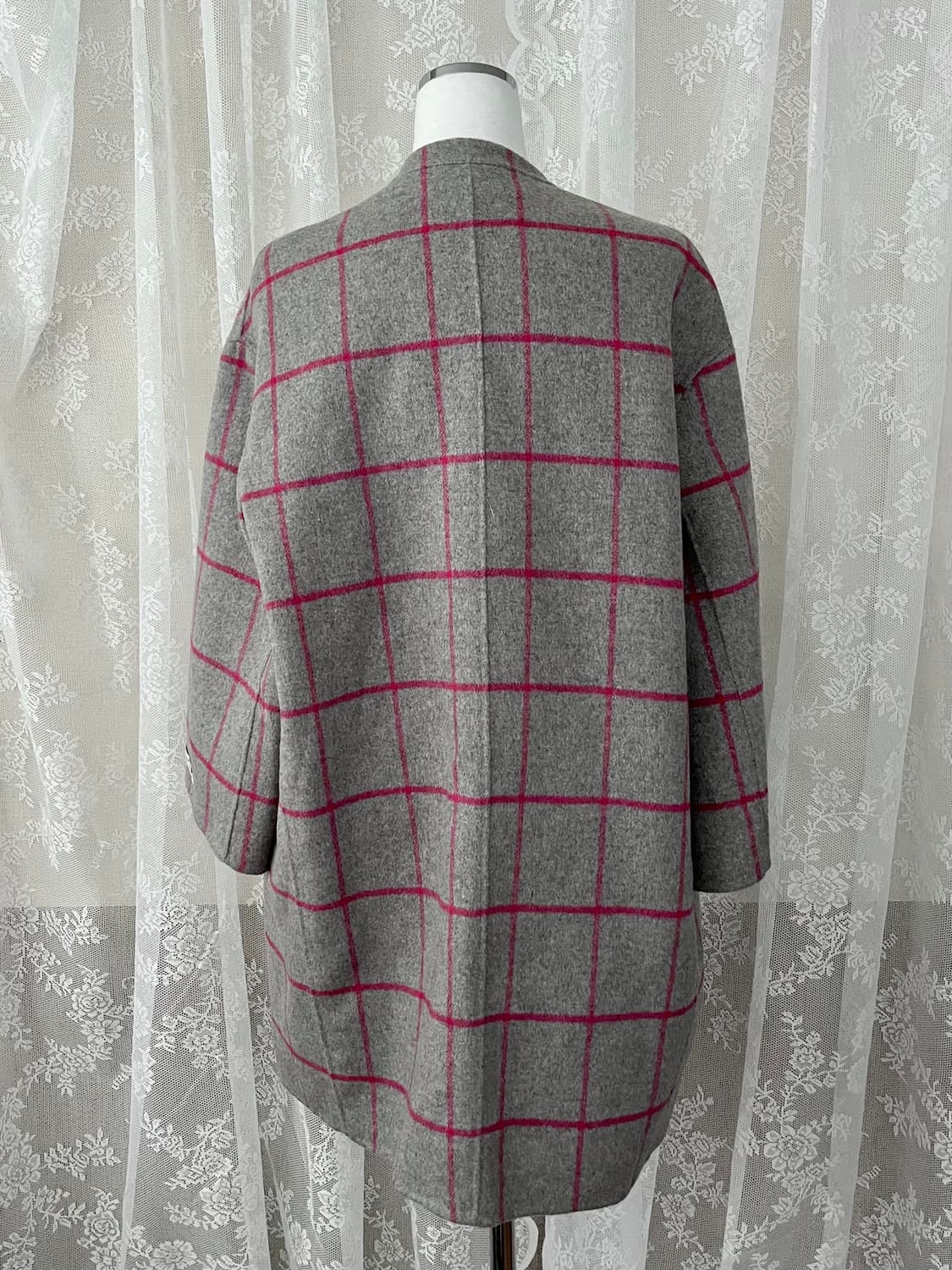 55) 온앤온 노카라 체크 패턴 핸드메이드 코트 상품이미지3