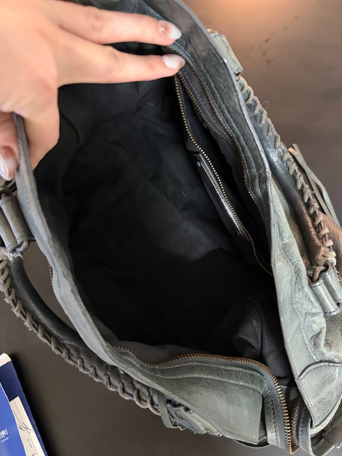 발렌시아가 모터백 스몰 카키 상품이미지3