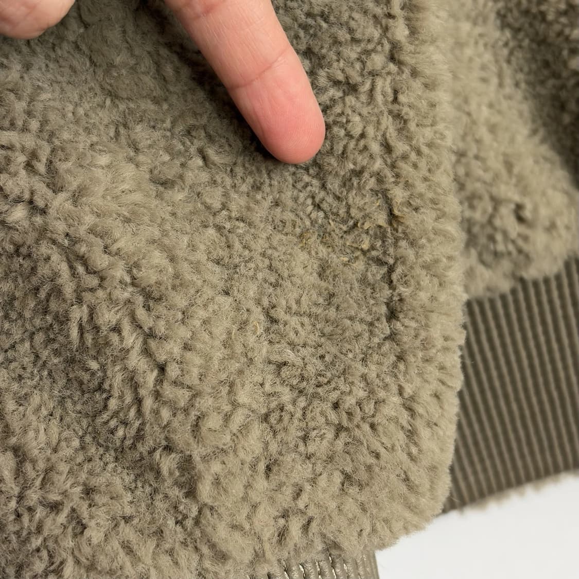 헬무트 랭 럭스 셰르파 봄버 재킷  상품이미지10