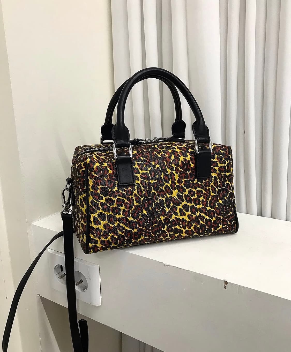 비비안웨스트우드 레오파드 투웨이백 가방 상품이미지3