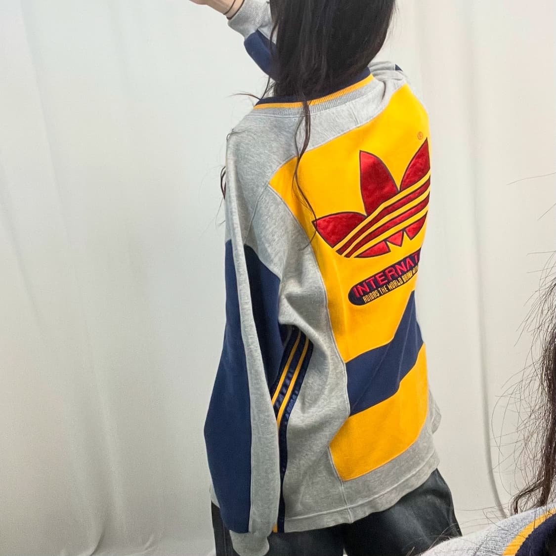 Adidas 90's oversized mtm 상품이미지4