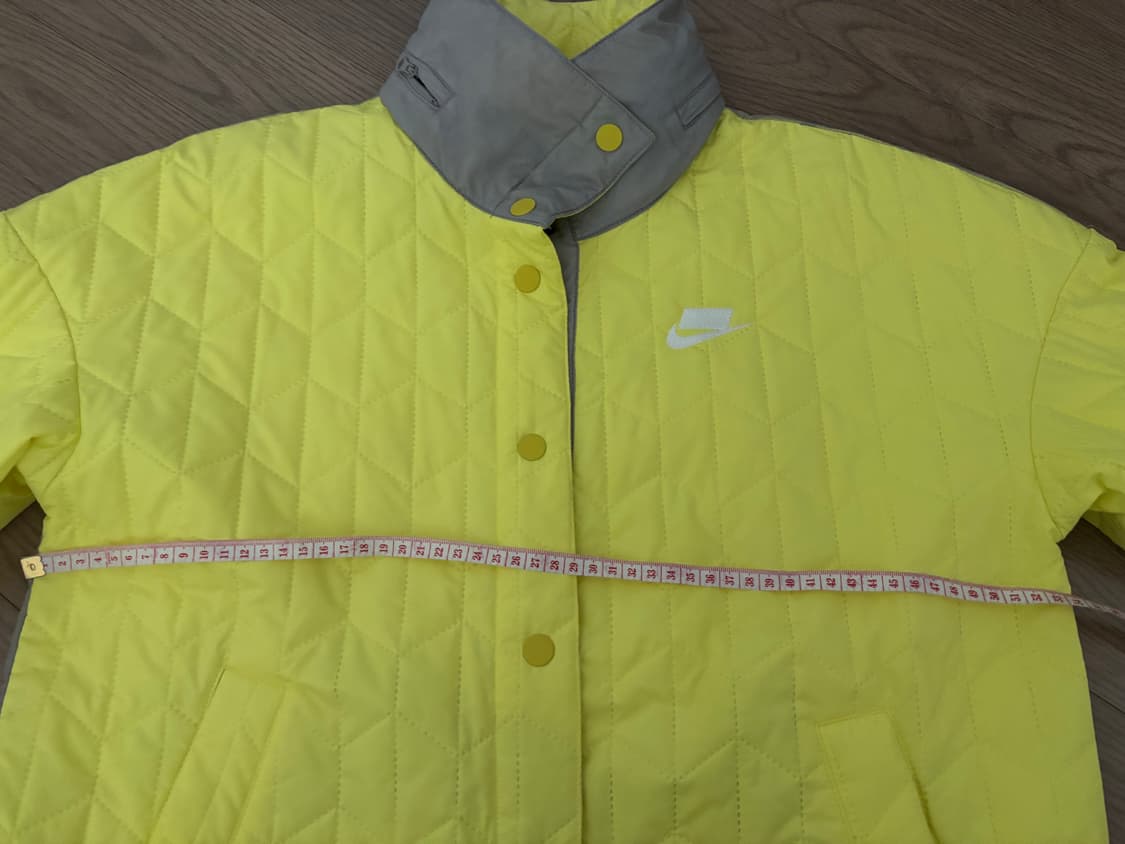 새옷같은 상태 나이키 퀼티드 중기장 경량패딩 자켓 85(90가능) 상품이미지7
