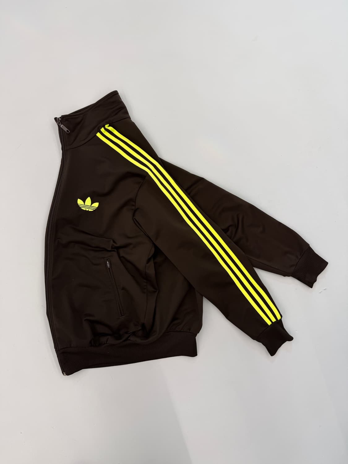 아디다스 루즈핏 구 파이어버드 딥브라운 트랙 져지 상품이미지2