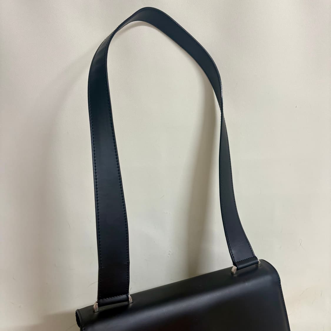 페라가모 바라 숄더백 상품이미지5