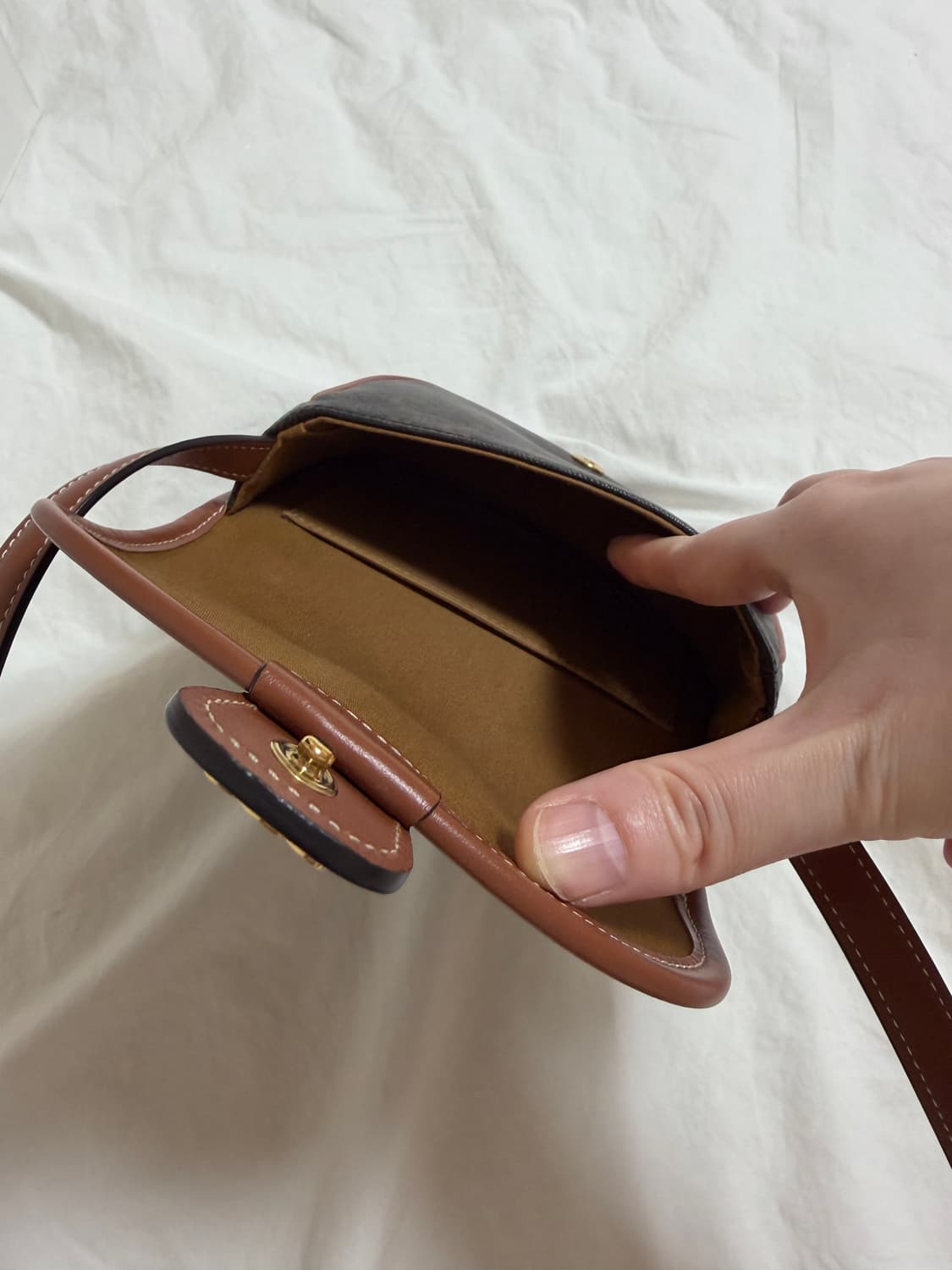 셀린느 미니베사체 판매 상품이미지7