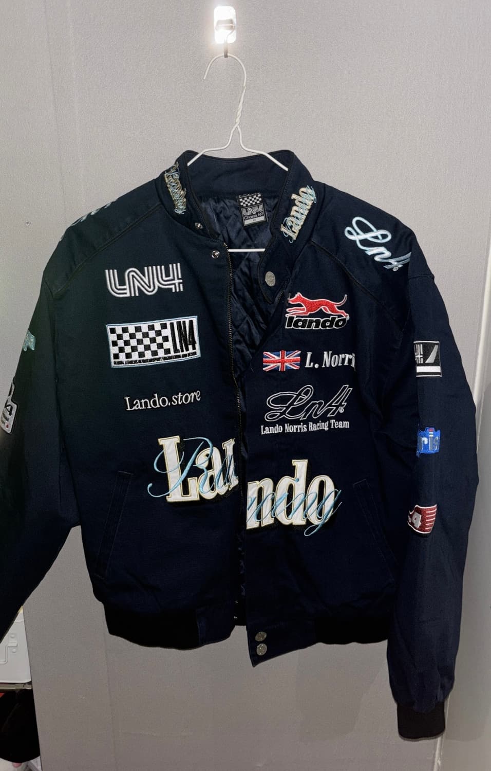 랜도 노리스 자켓 LN4 공식 머천 상품이미지2