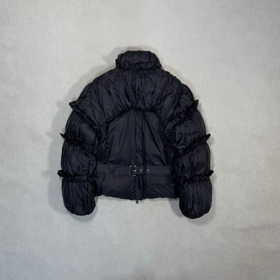 Ruffle Black Down Open Back Padding Jack 상품이미지4