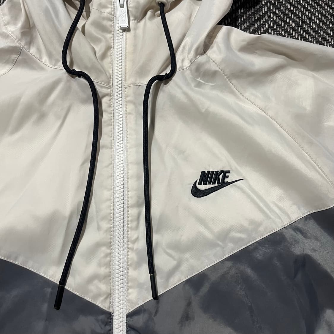 NIKE 나이키 윈드러너 바람막이 상품이미지3