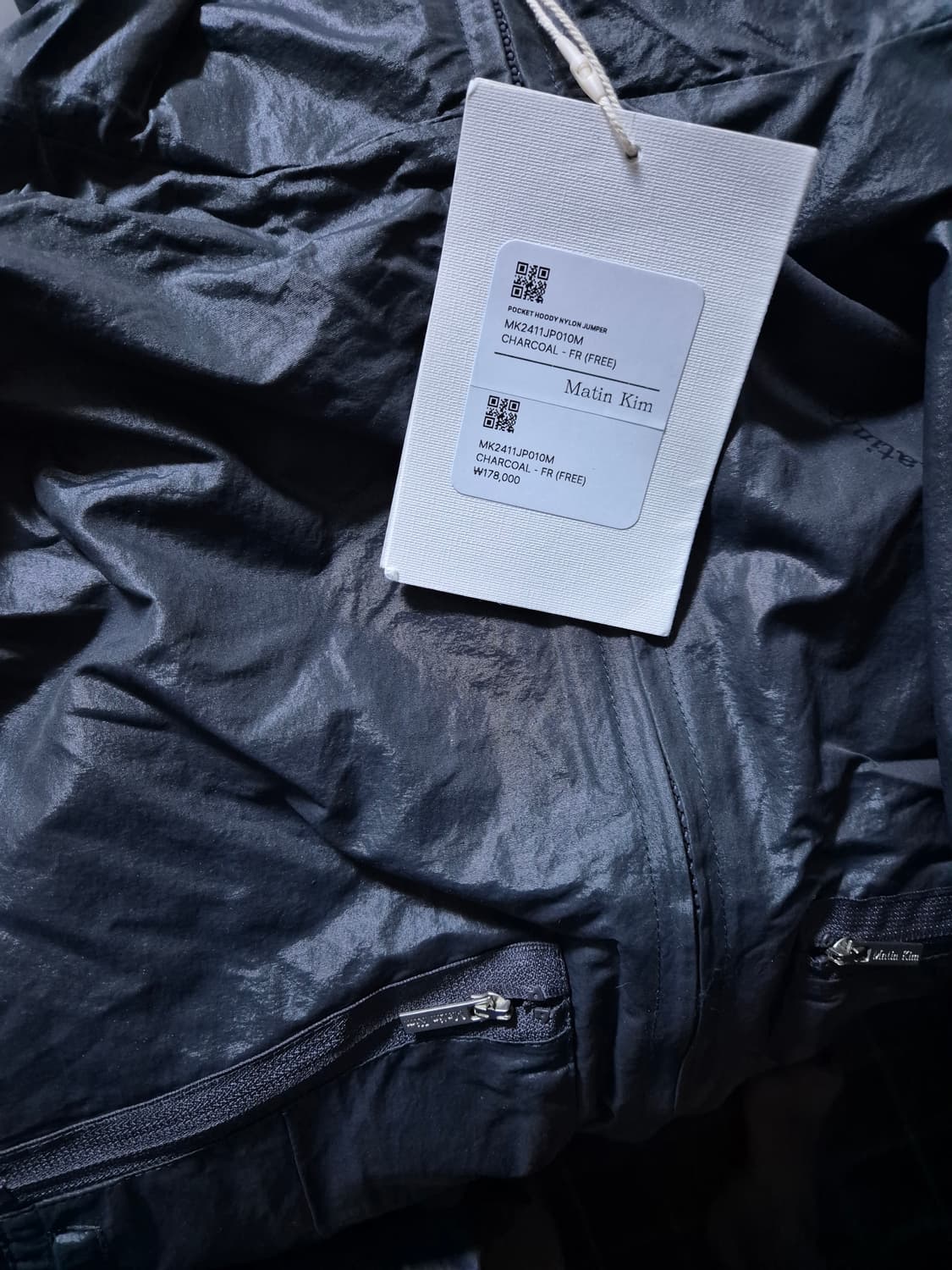 (새상품) 마뗑킴 포켓후디 나일론 점퍼 차콜 상품이미지6