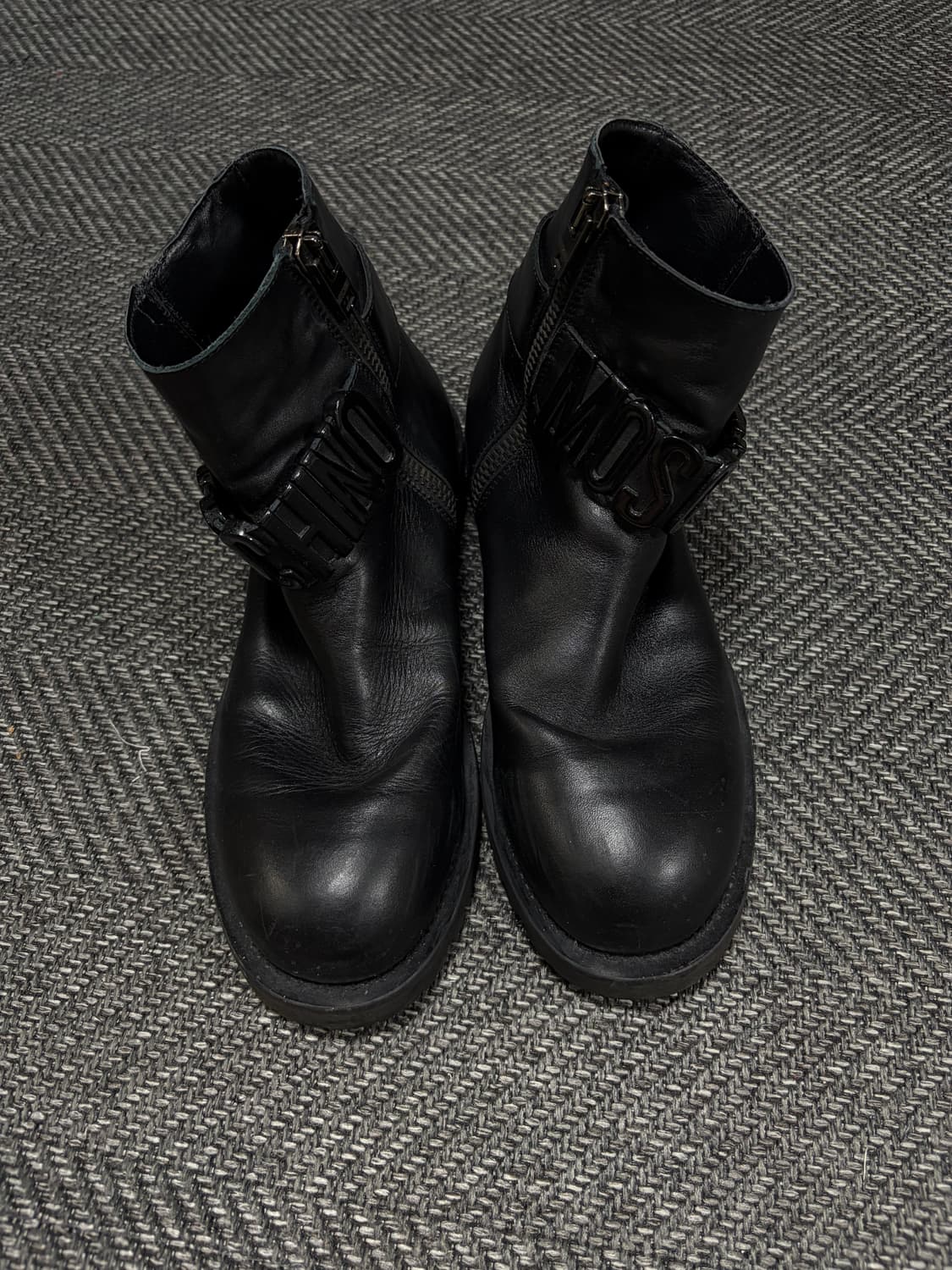 모스키노 부츠 상품이미지2