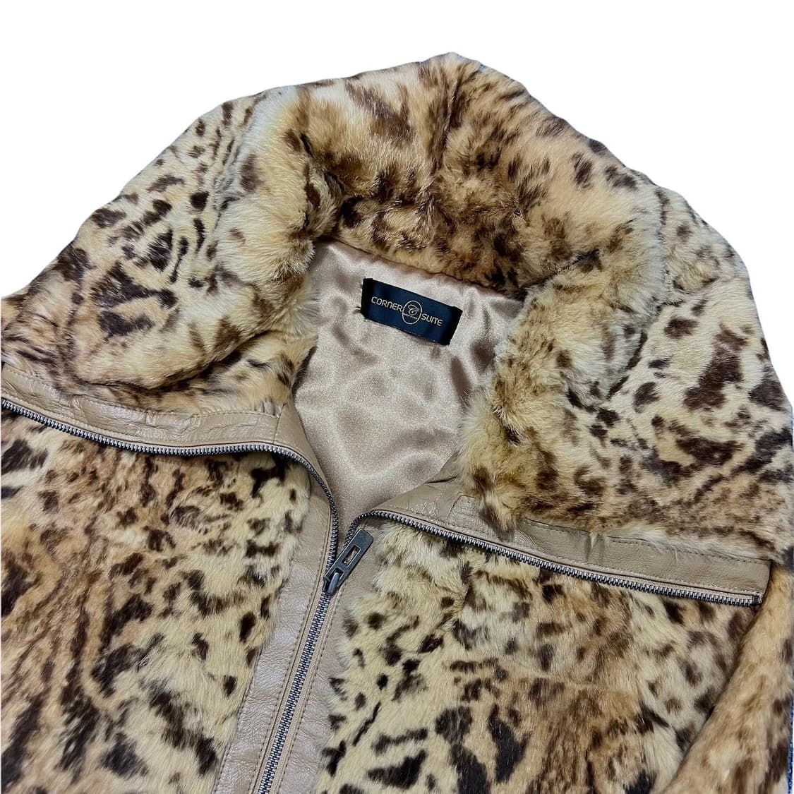 레오파드 하이넥 레빗퍼자켓 상품이미지3