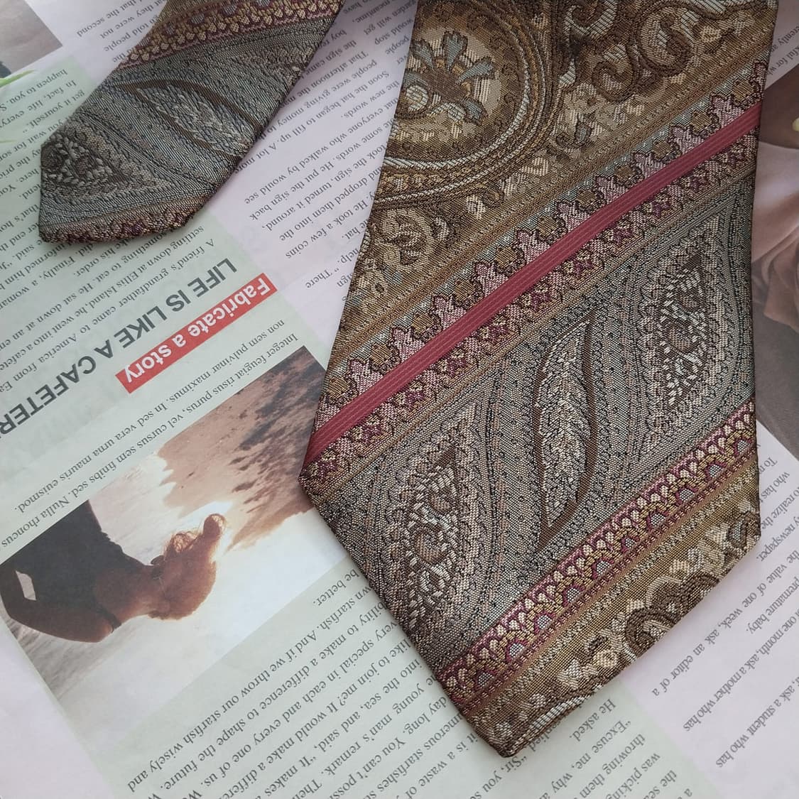 치레리오 실크 브라운 페이즐리 패턴 넥타이 9.4cm A+등급 K1304 상품이미지4