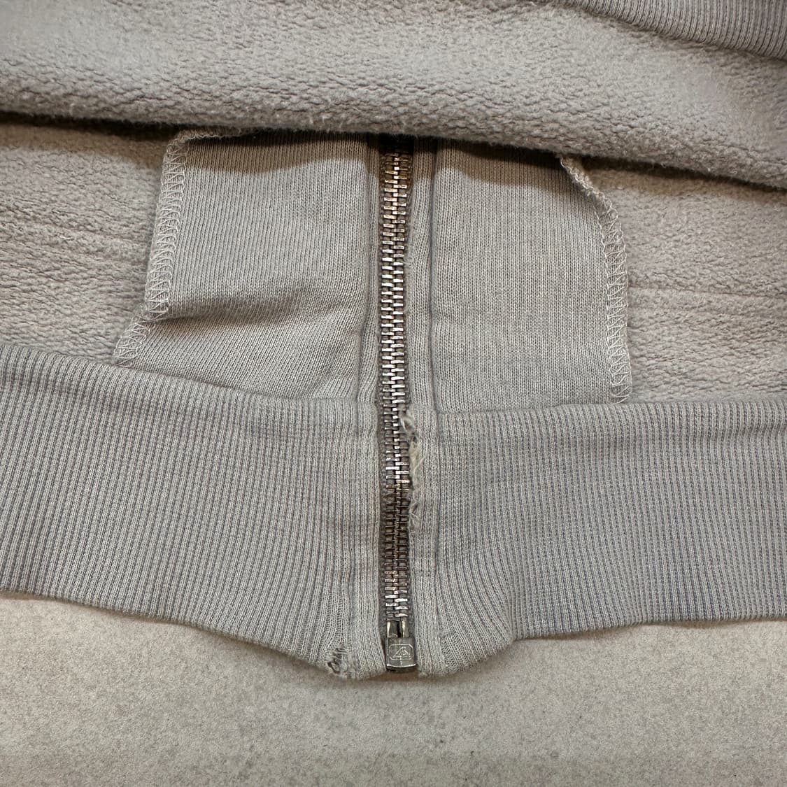 돌체앤가바나 슬리브 로고 후드집업 상품이미지8