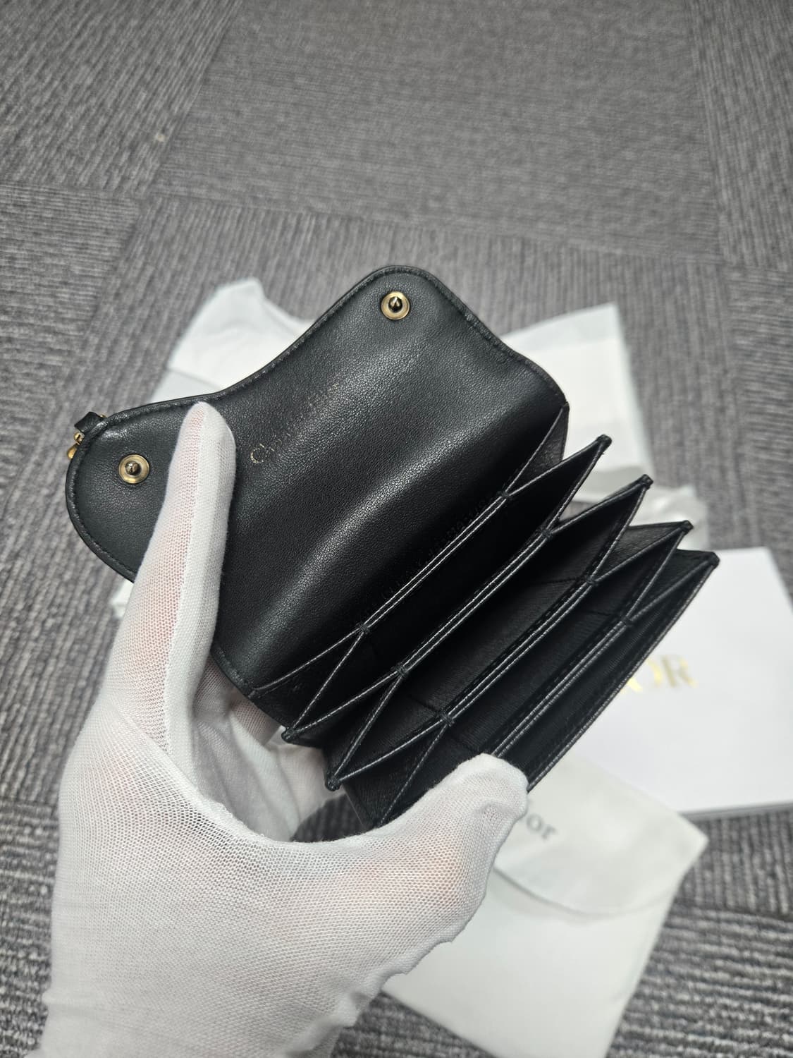 [특가][정품] 디올 새들 아코디언 반지갑 상품이미지5